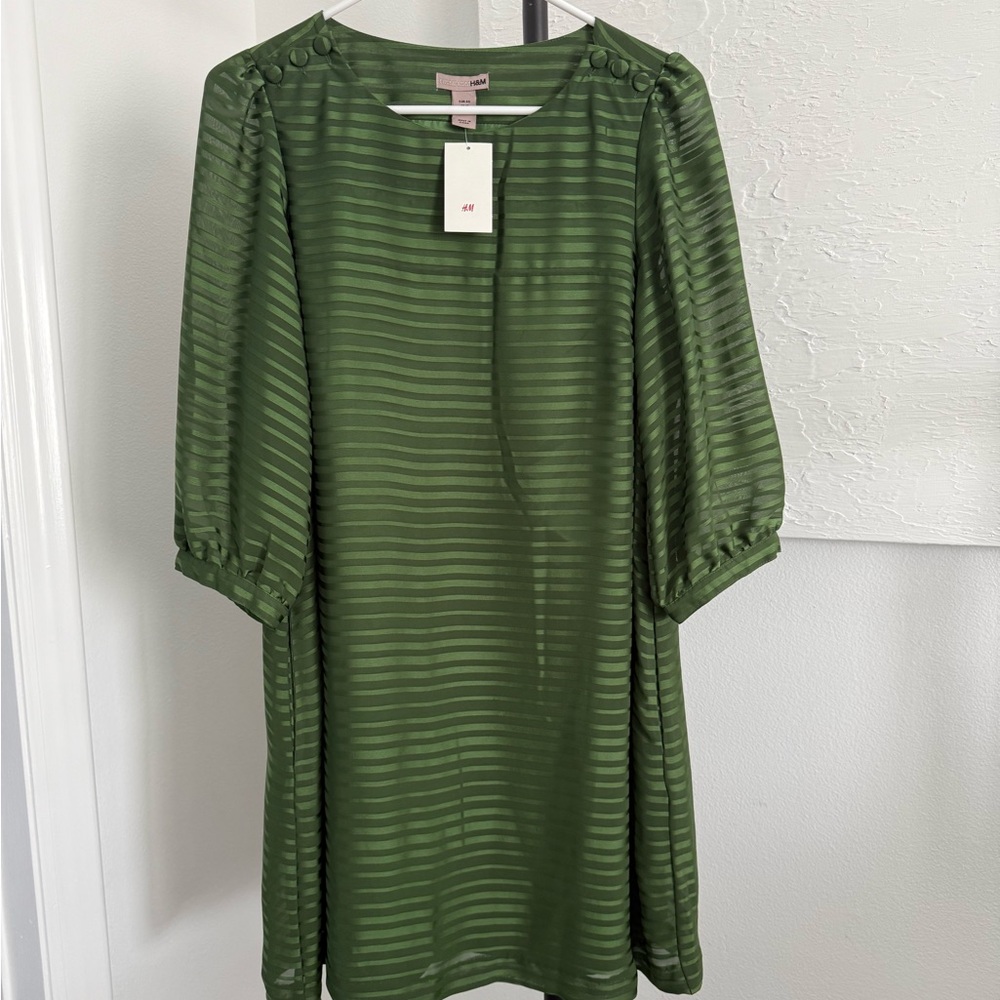 H&M Green Knee Length Dress MAKE AN OFFER!